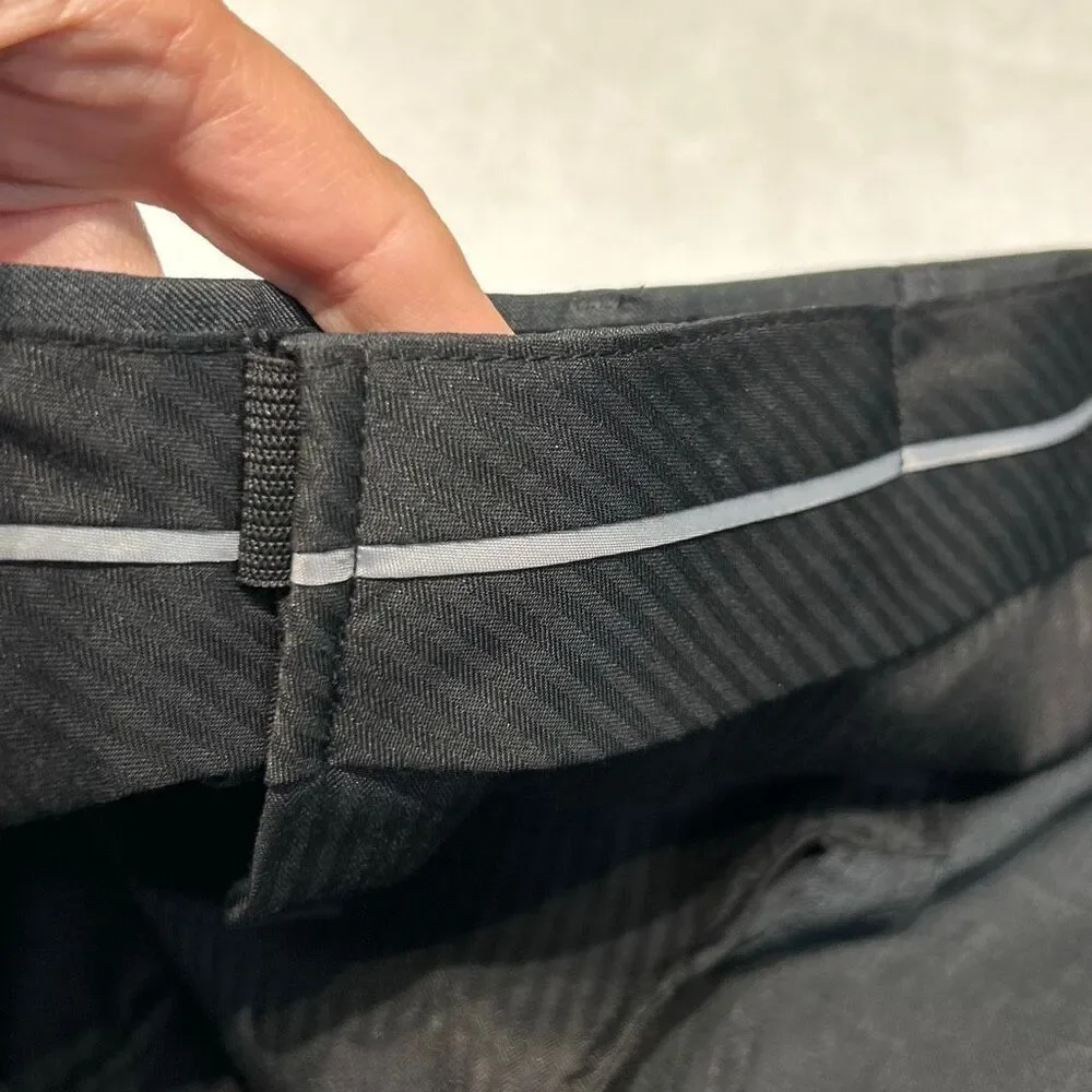 NEW Van Heusen Men’s Pants Slacks Gray Sz 46x32 Big & Tall Flex Waistband Premiu